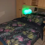 Semesterbostad Maison Type Pavillon Sans Vis A Vis Au Cap D'agde