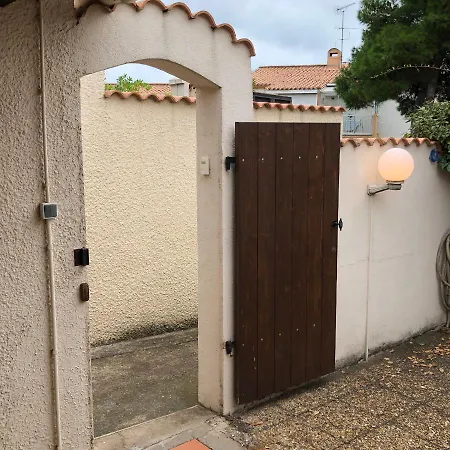 Ferienhaus Maison Type Pavillon Sans Vis A Vis Au Cap D'agde Agde
